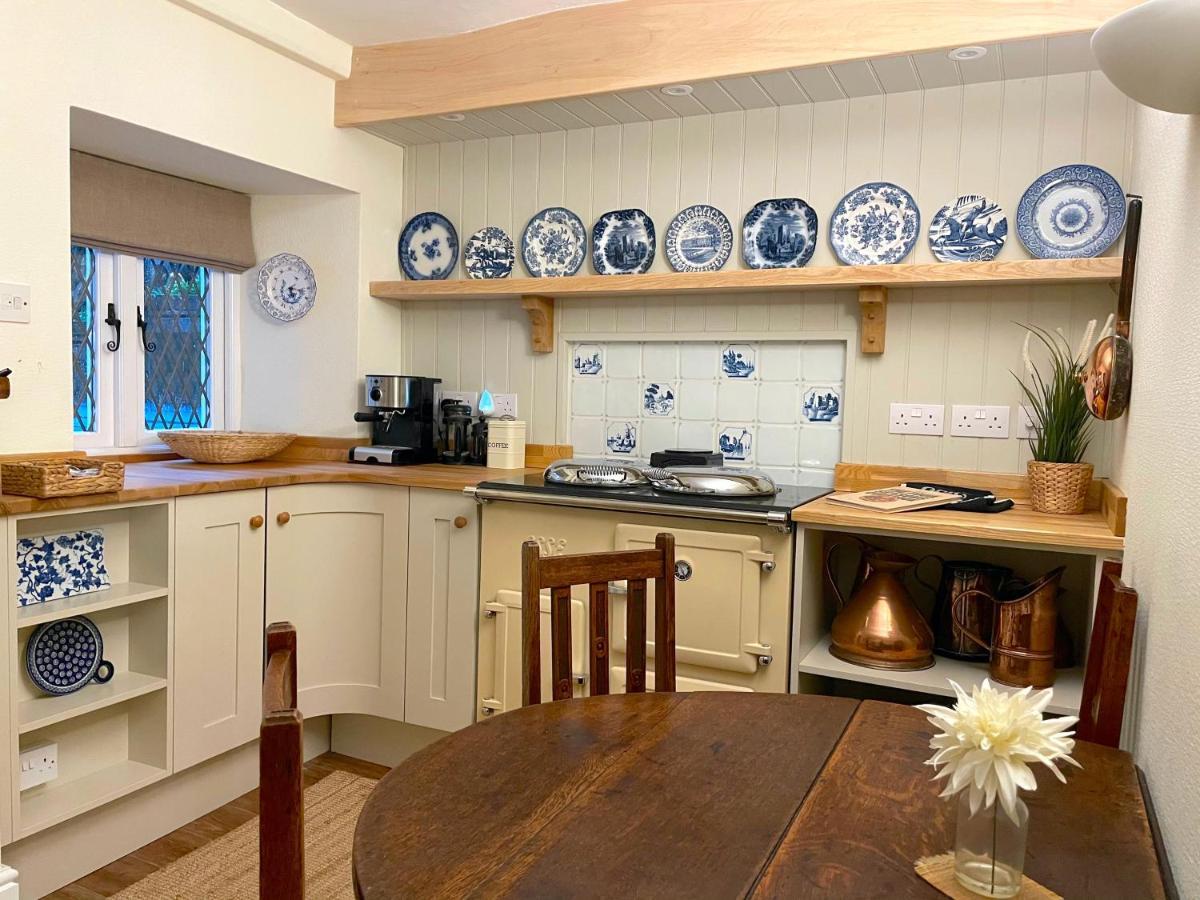 Charming Cottage In The Heart Of Sherborne Sherborne  Buitenkant foto