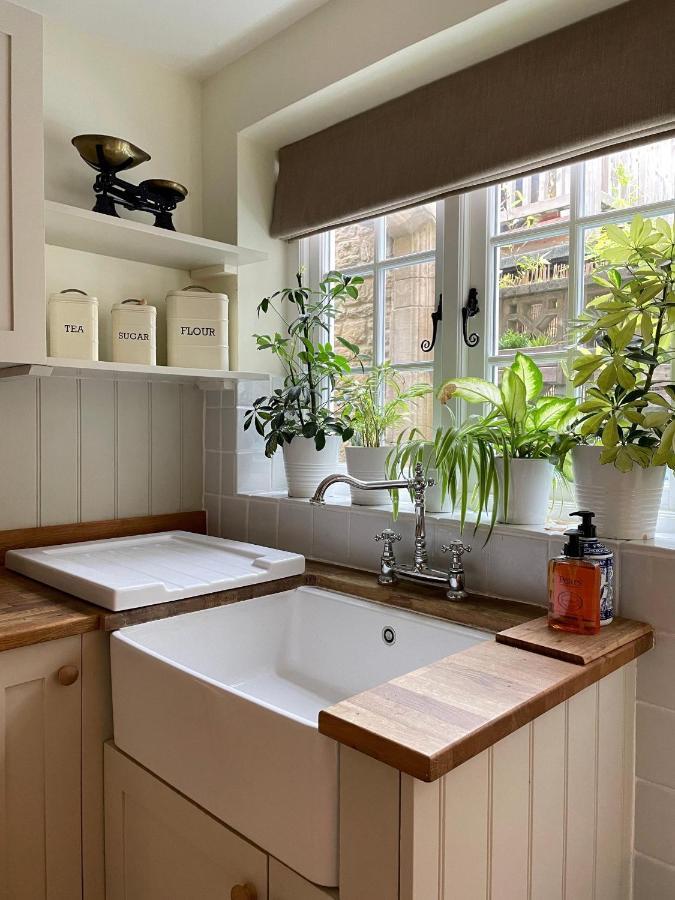 Charming Cottage In The Heart Of Sherborne Sherborne  Buitenkant foto